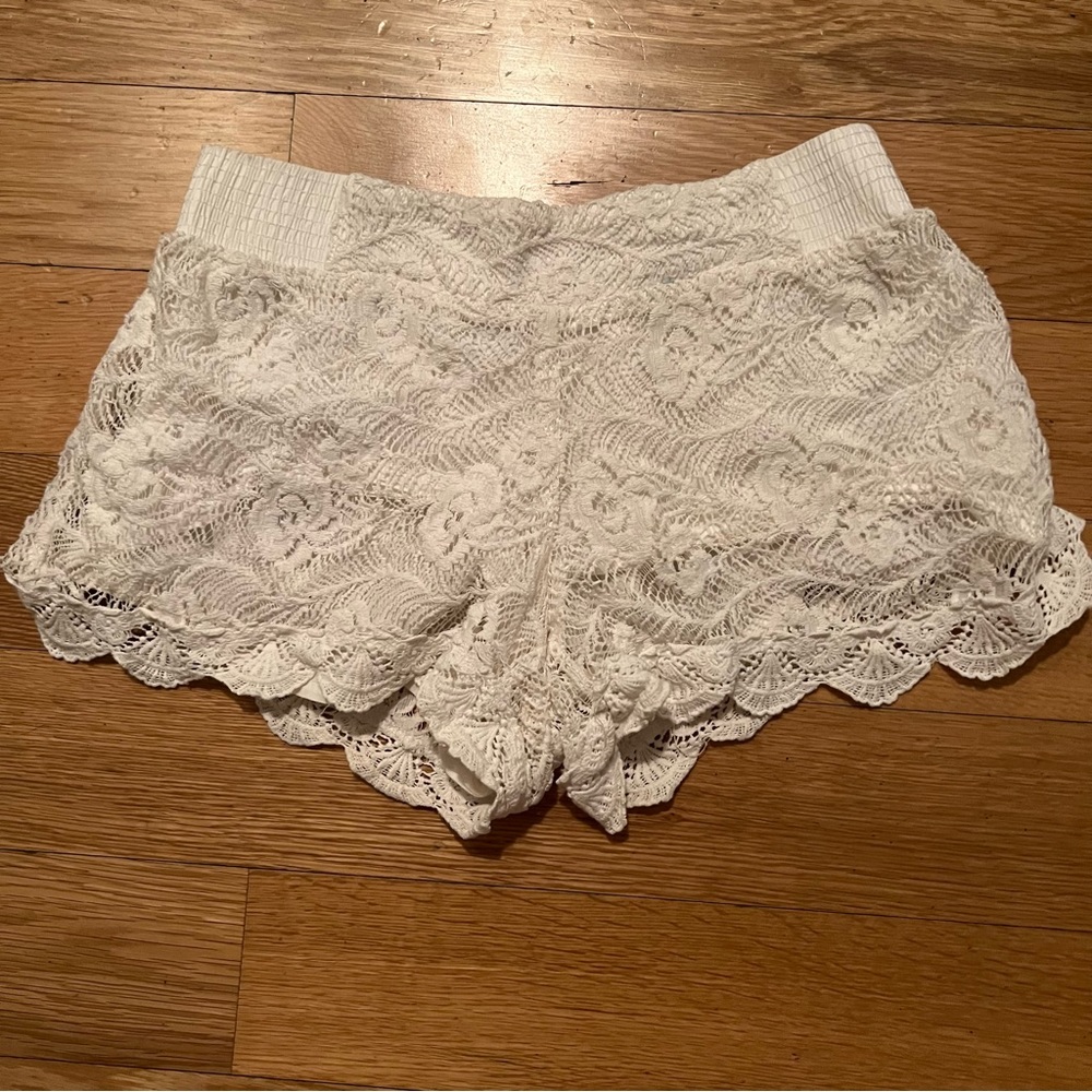 Miss Me White Lace Shorts